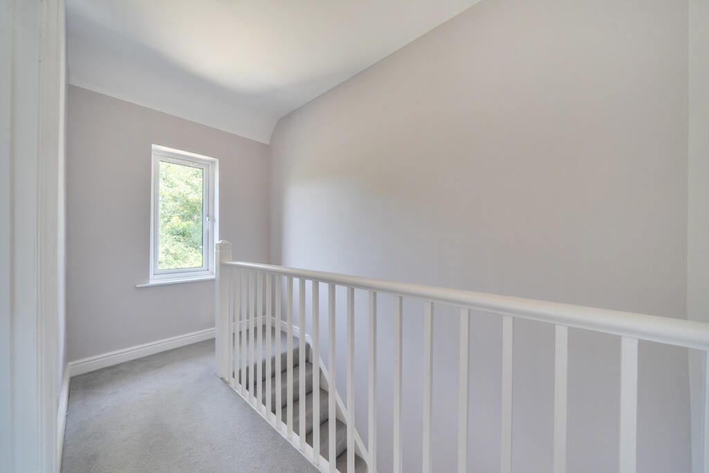 Colwell Road, Portsmouth, PO6 - More