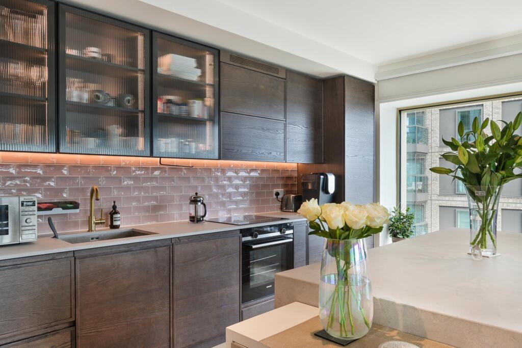 Apartment in London - View 4