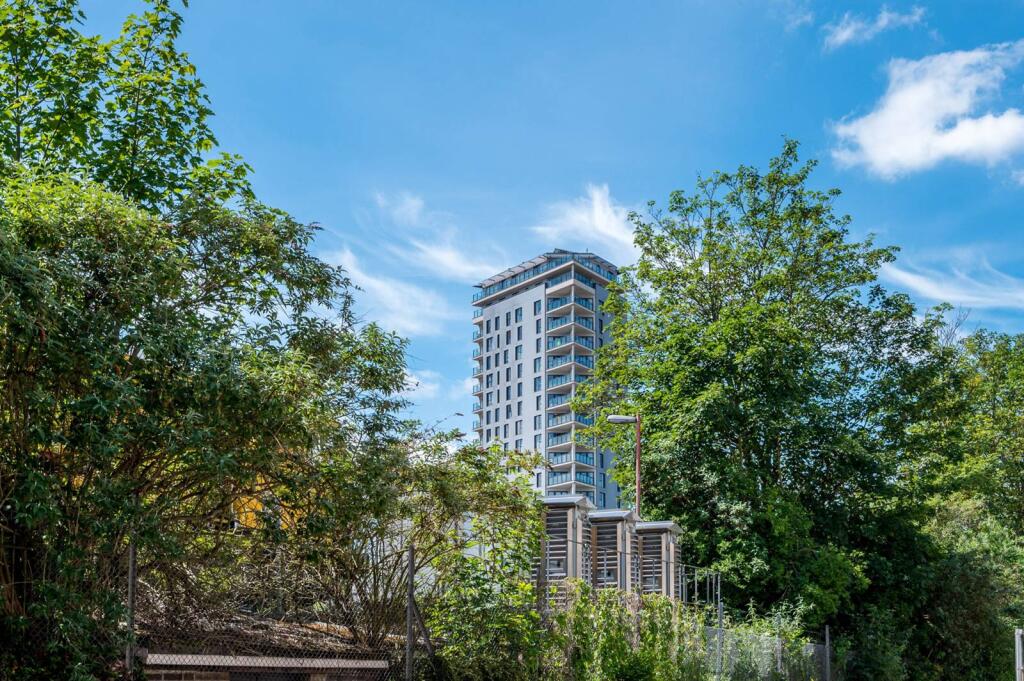 Main image of property: Guildford Road, Woking, GU22