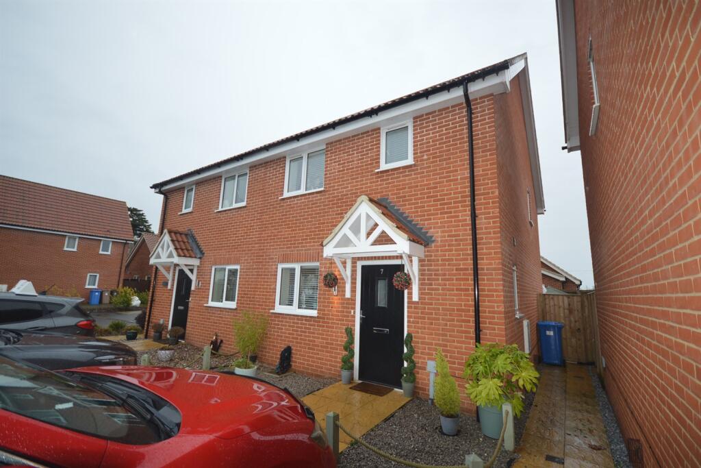 Main image of property: Strickland Close, Washbrook, Ipswich, IP8