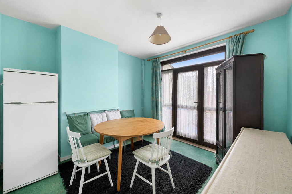 House in London - View 4