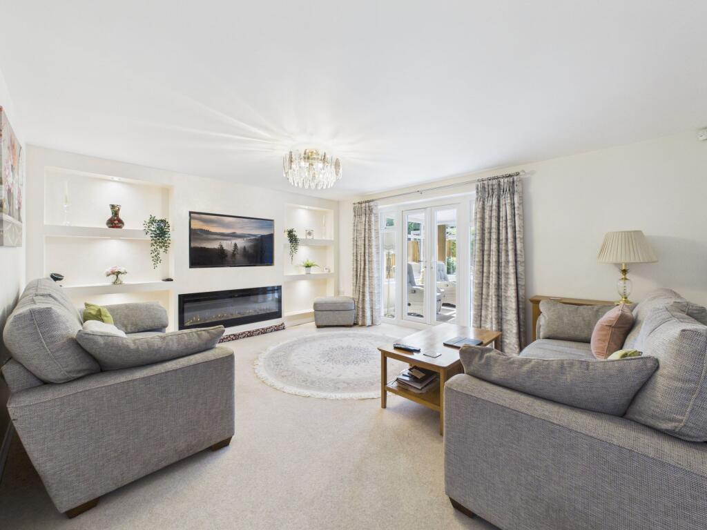 House in Nottingham - View 2