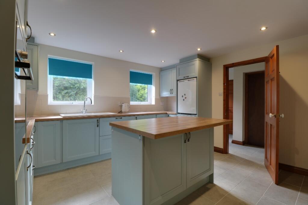 House in South Kesteven, Colsterworth - View 3