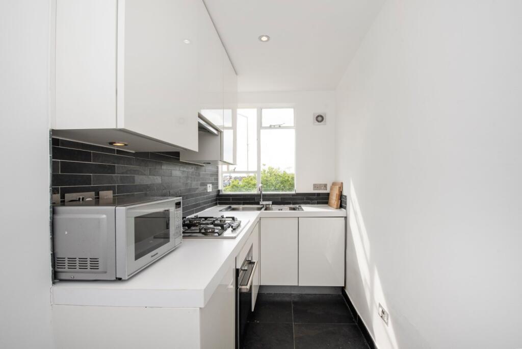 Apartment in London, Kensal Town, Maida Vale - View 4