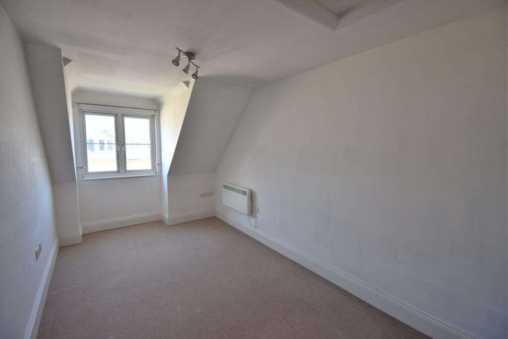 Apartment in Colchester - View 3
