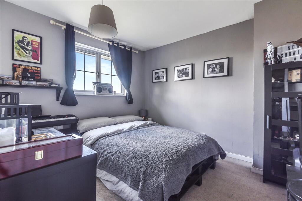 House in Winchester, Winnall - More