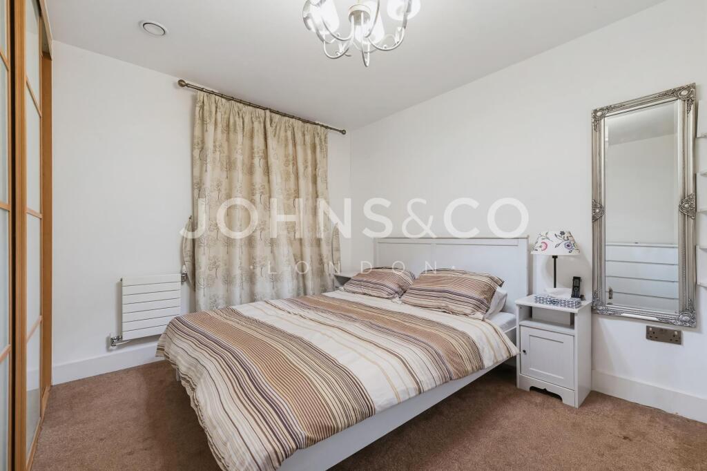 Apartment in London - More