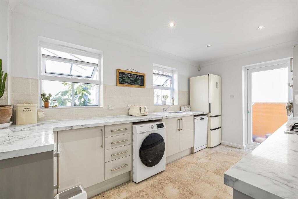 House in West Suffolk, Haverhill - View 3