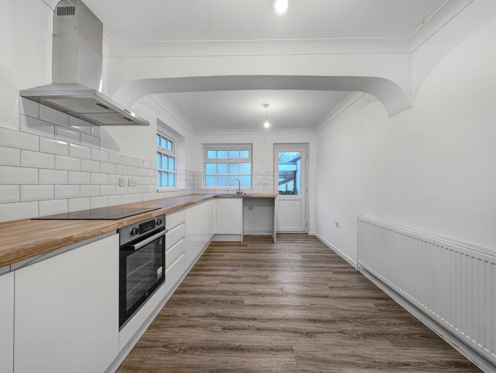 Lyndhurst Road, Holland-on-Sea, Clacton-on-Sea, CO15 photo 4