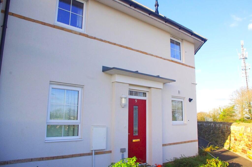 Main image of property: Oakland Walk, Falmouth