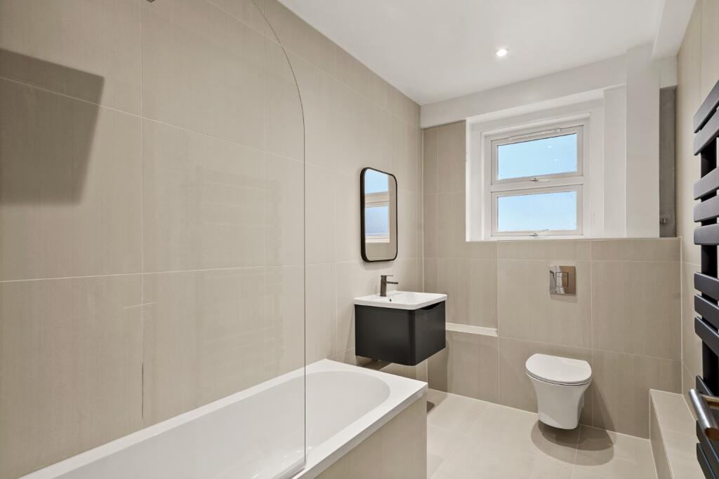 Apartment in Bournemouth - View 4