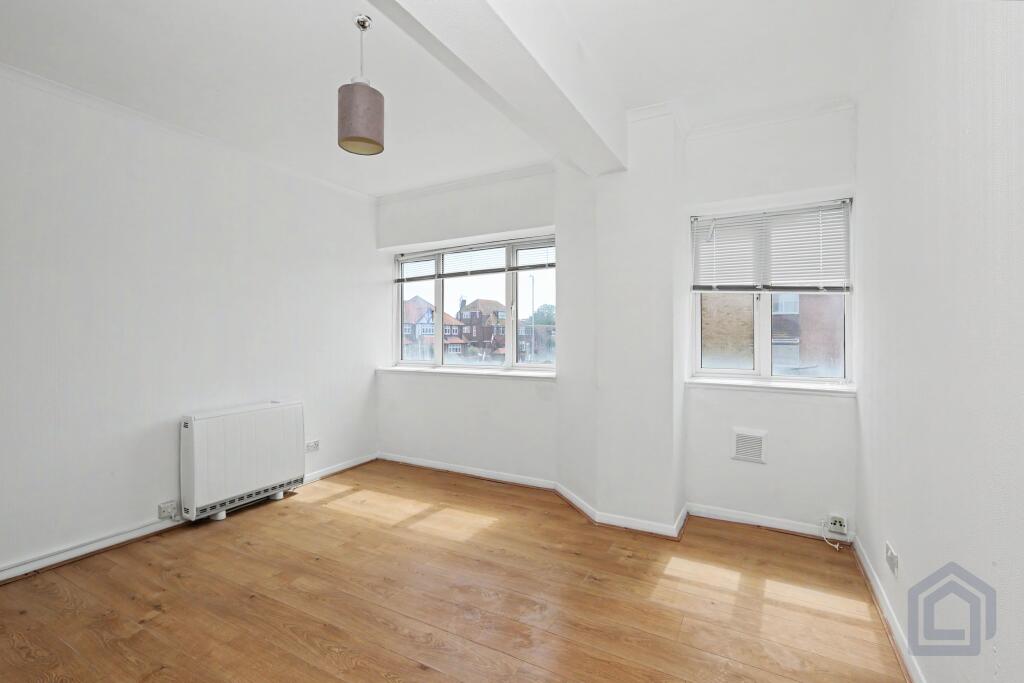 Apartment in Margate, East Cliftonville, Cliftonville - View 4