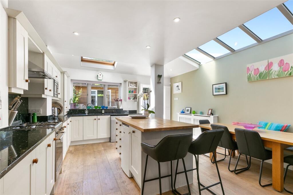 Laitwood Road, SW12 photo 2