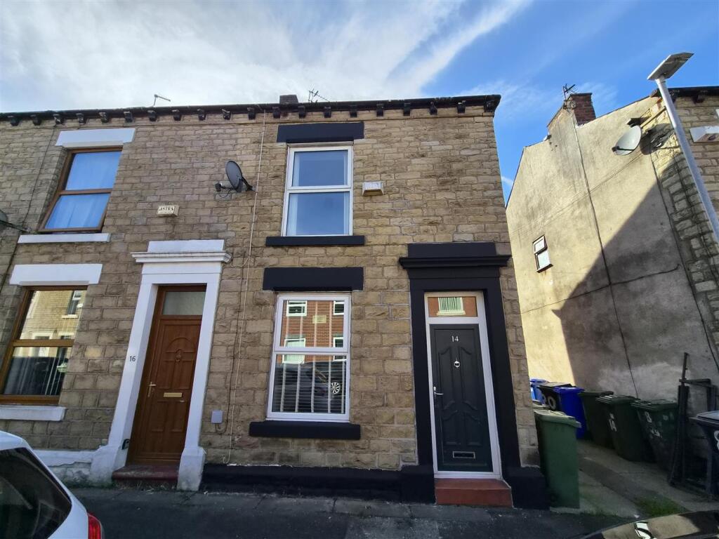 Main image of property: Warrington Street, Stalybridge