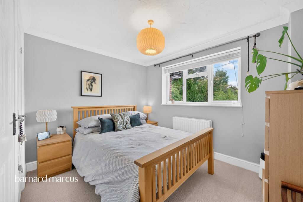 House in Kingston upon Thames - View 4