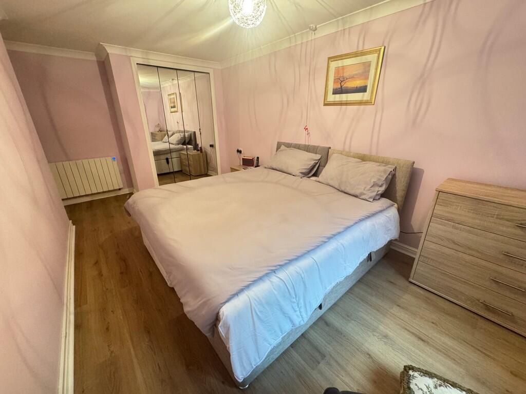 Apartment in Ipswich - More