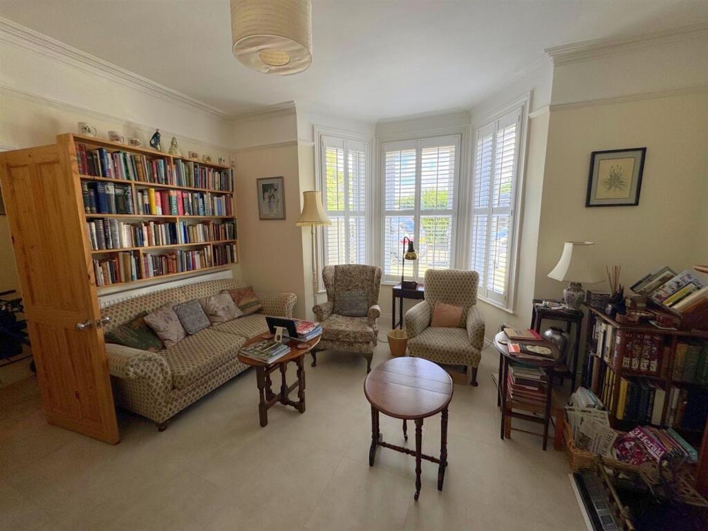 Gilbert Road, Eastbourne photo 3