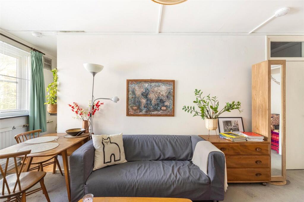 Apartment in London - More