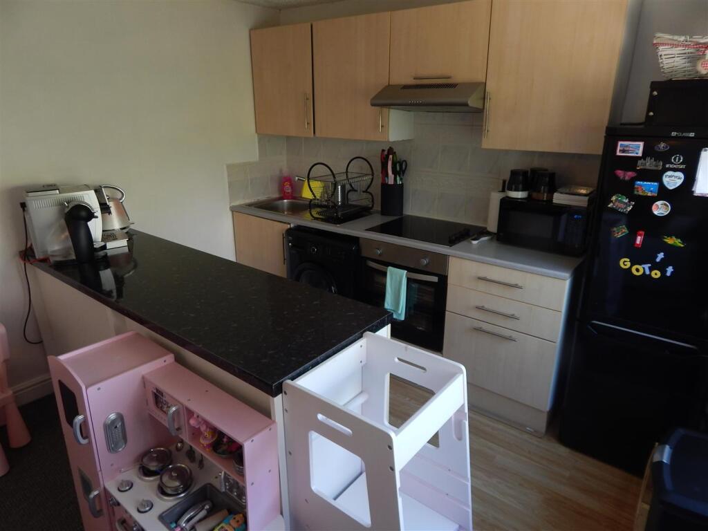 Additional image 5 of Eathorpe Close, Redditch