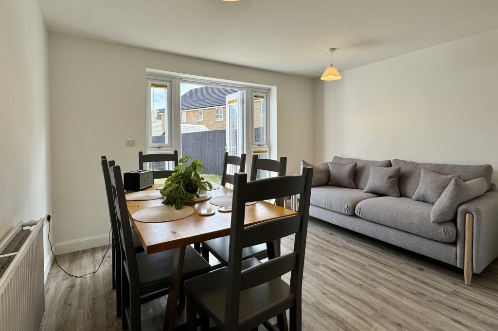 House in High Peak, Tintwistle - View 4