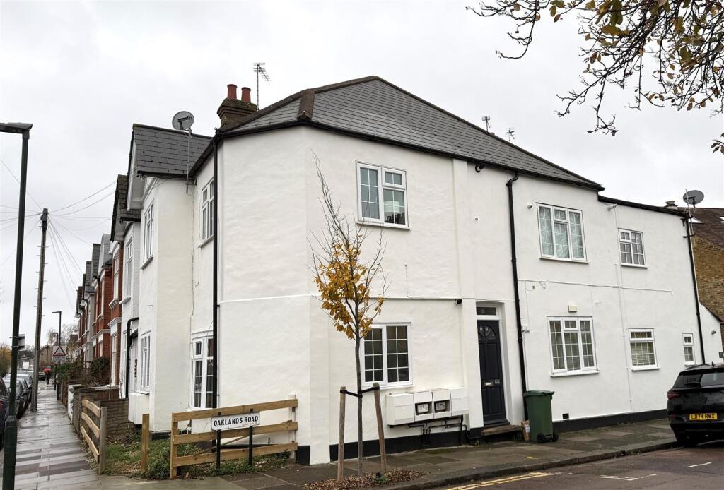 Main image of property: South Worple Way, East Sheen, London