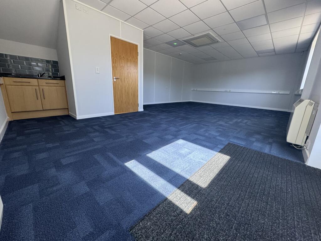 Unit 14a to let