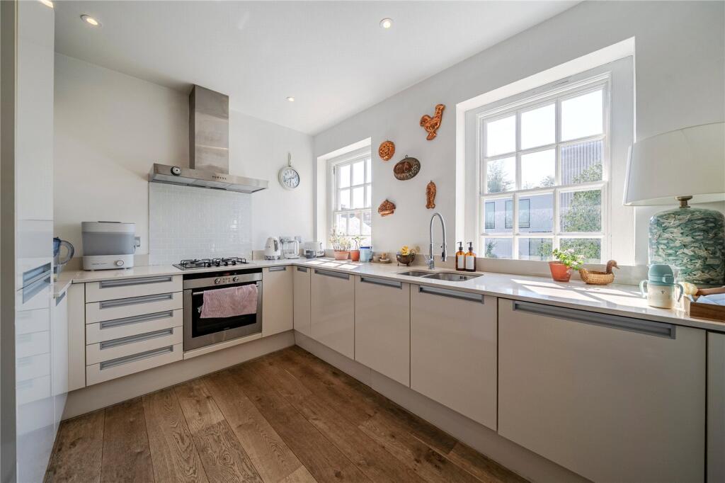 Apartment in London - View 4