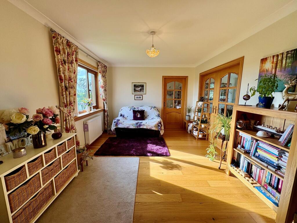 House in Thurso, Thurso East, Caithness - More