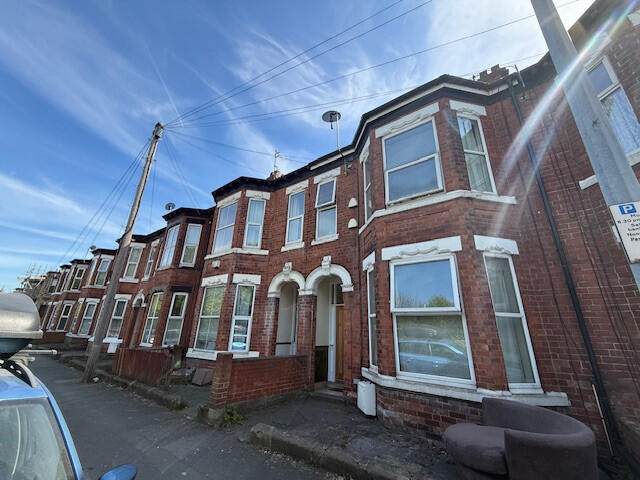 4-bed other on 401 Spring Bank West, £180,000