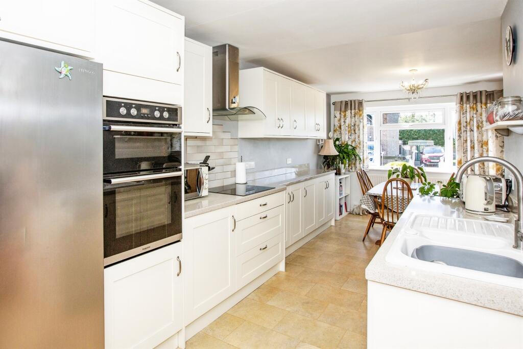 House in Kettering, Ringstead - View 2
