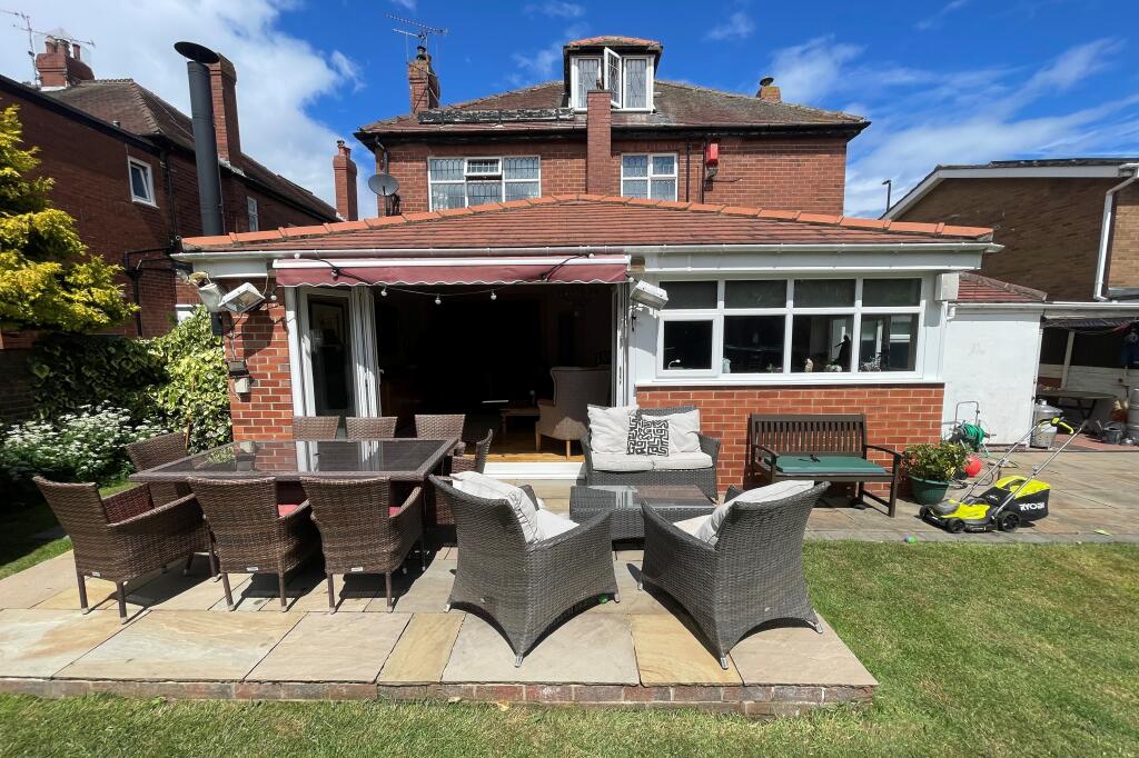 Monkseaton Drive,
Whitley Bay, Tyne and Wear,
NE26 3DQ photo 3