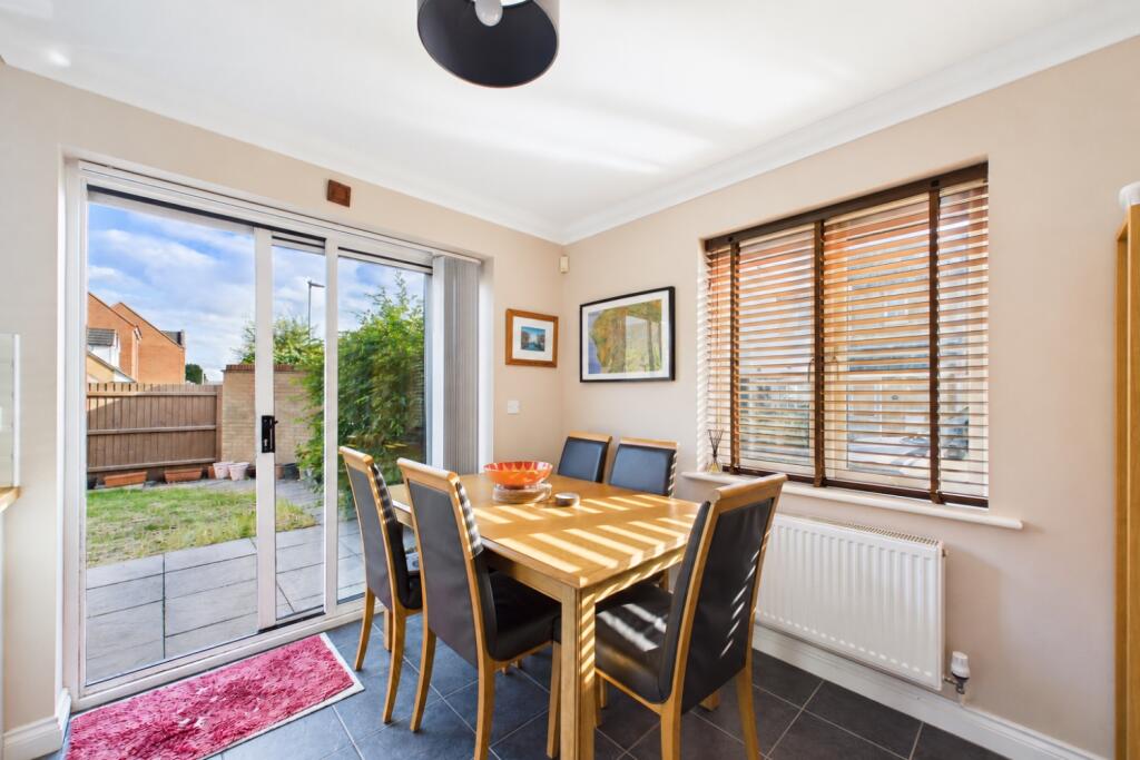 House in Luton, Leighton-Linslade - View 5