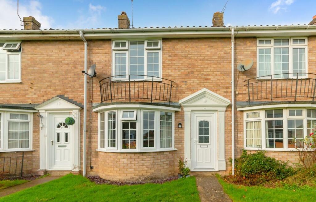 2-bed terraced on Jeffreys Way, Uckfield, TN22, £290,000