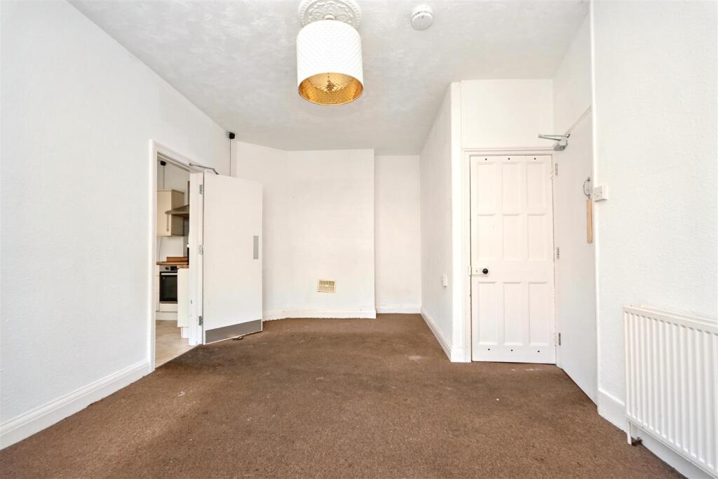 House in Eastbourne, East Sussex - View 5