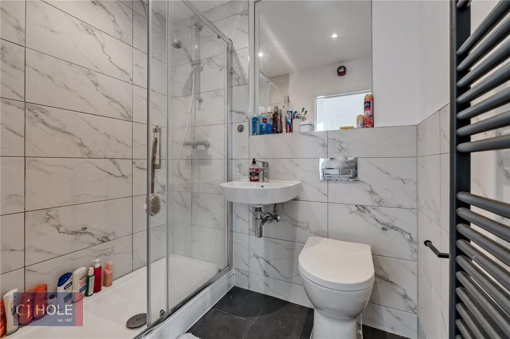 6 bedroom apartment for rent