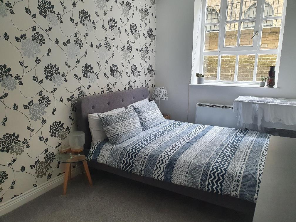 Apartment in Bradford, Baildon - View 4