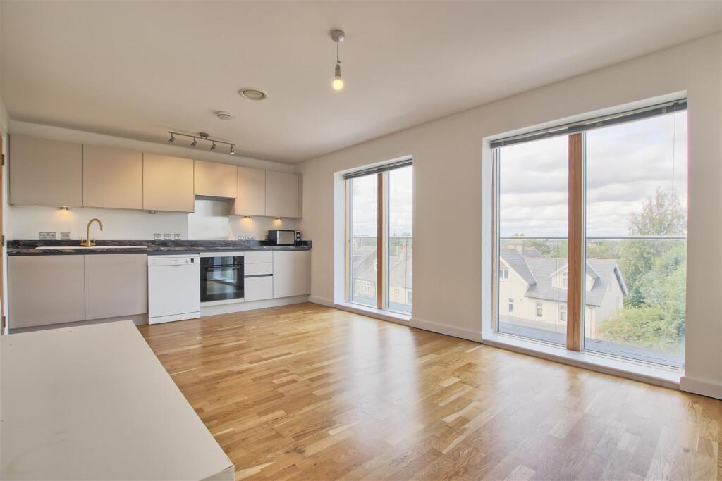 Apartment in Cambridge - View 2