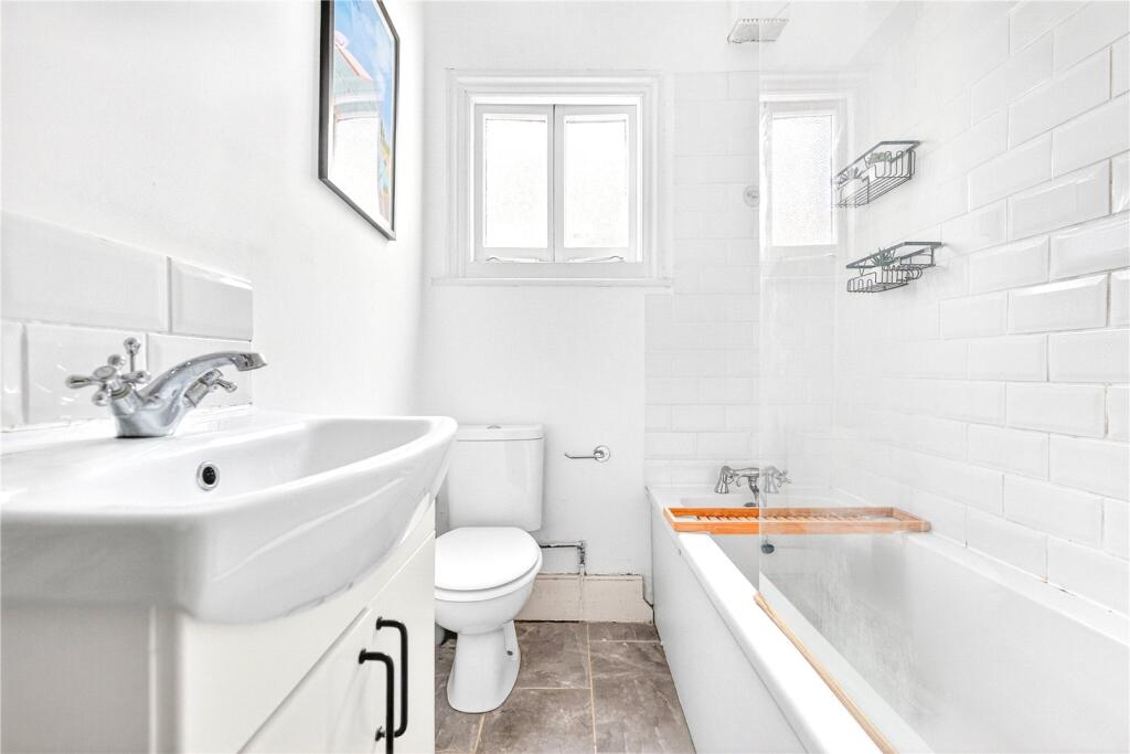 Apartment in London - View 4