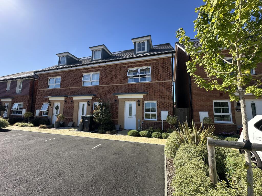 Main image of property: St Thomas Grove, Bedhampton, Havant