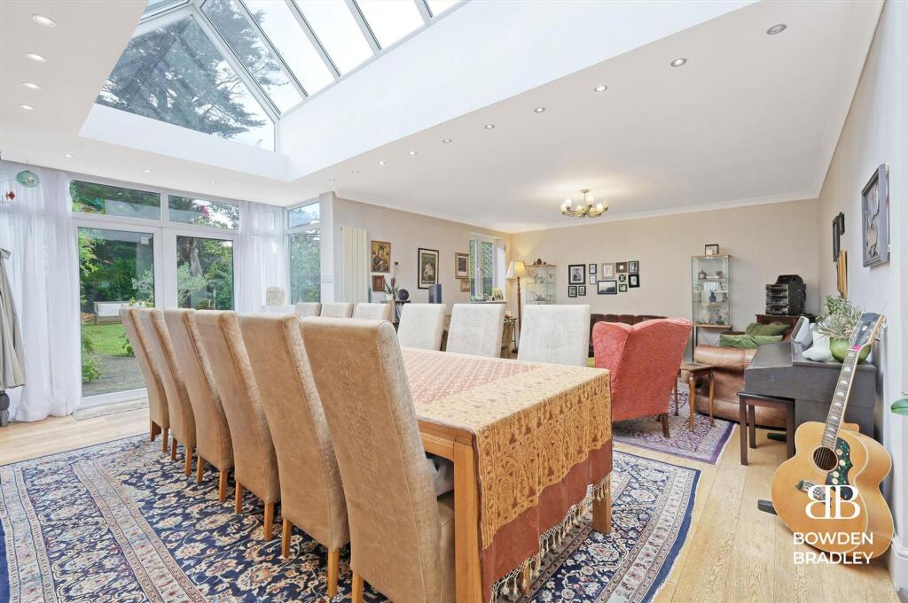House in London, Goodmayes, Seven Kings - View 3