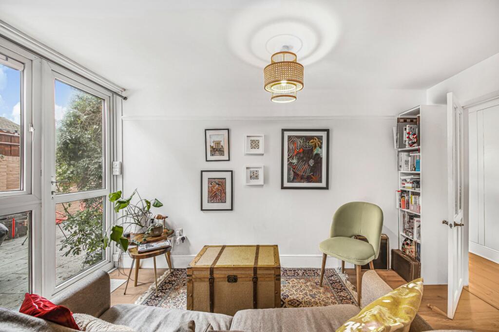 Apartment in London - View 2