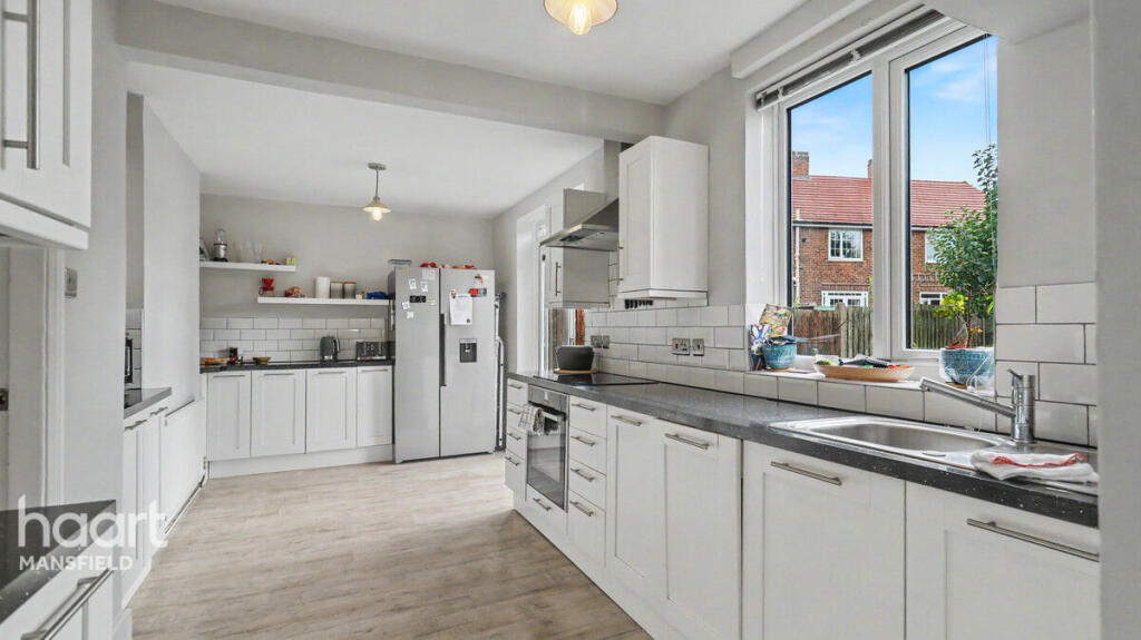 House in Bolsover, Shirebrook - View 3