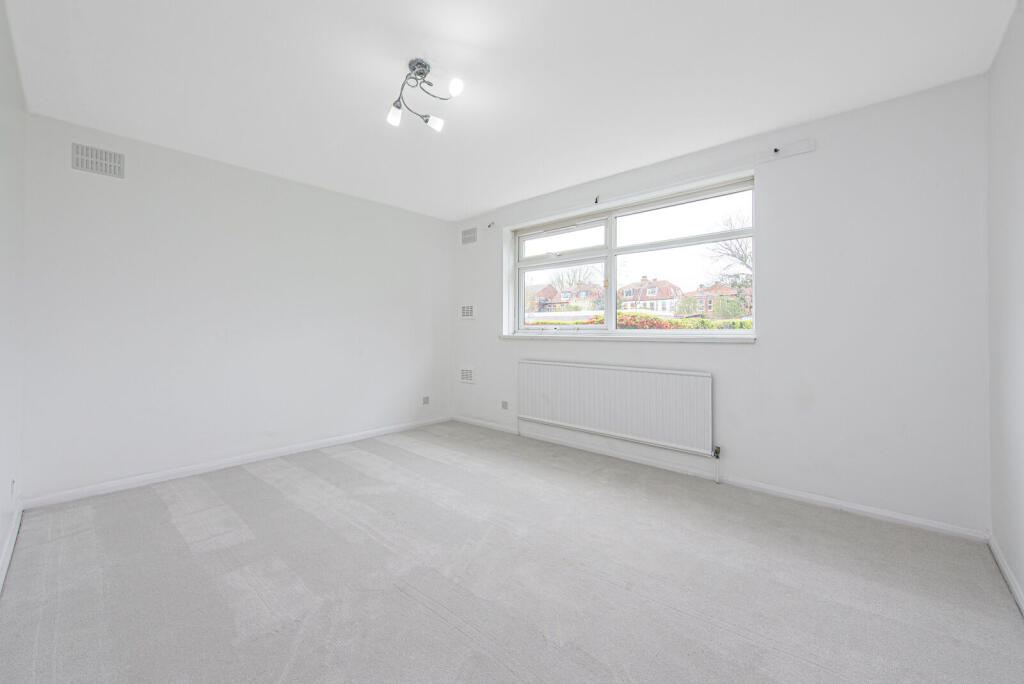 Apartment in London - View 3