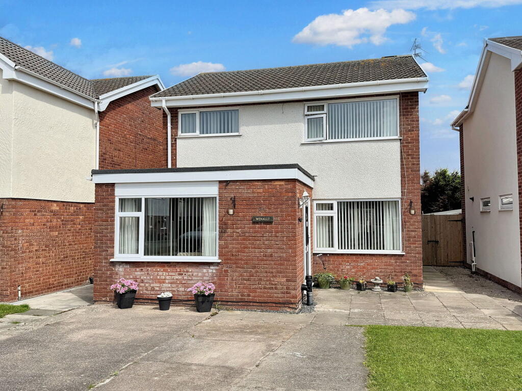 Main image of property: Heol Conwy, Abergele, LL22 7UT