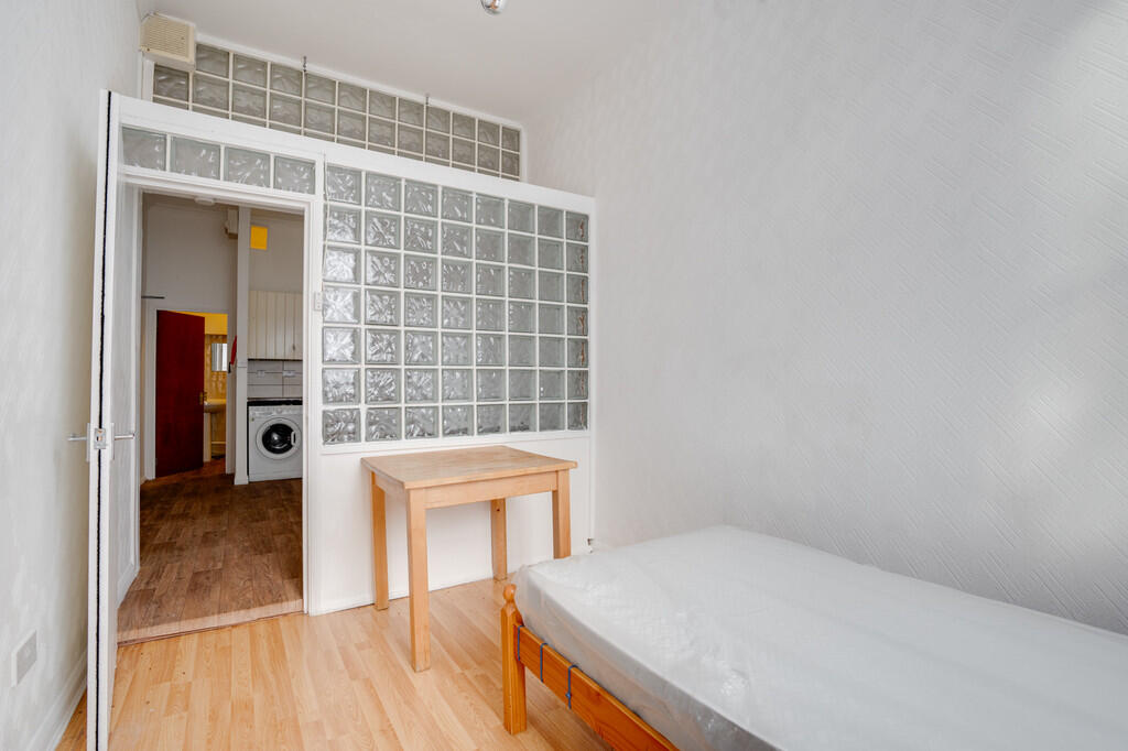 Main image of property: Seven Sisters Road, Finsbury Park, London, N7