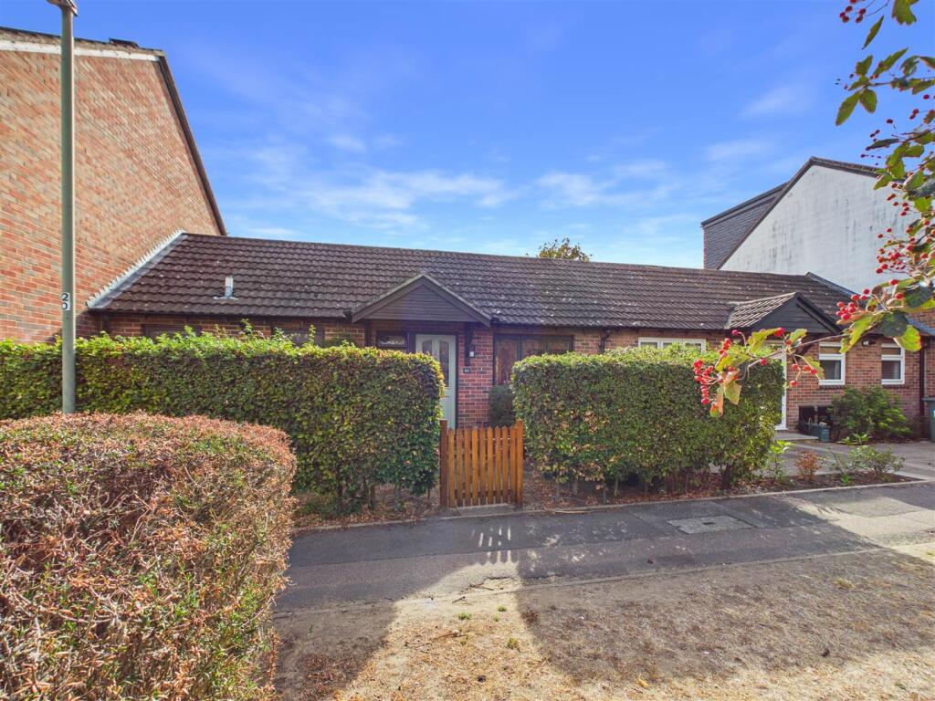 Main image of property: Kings Chase, East Molesey