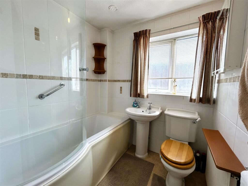 2-bed semi-detached on Stoke Close, Belper, £224,950