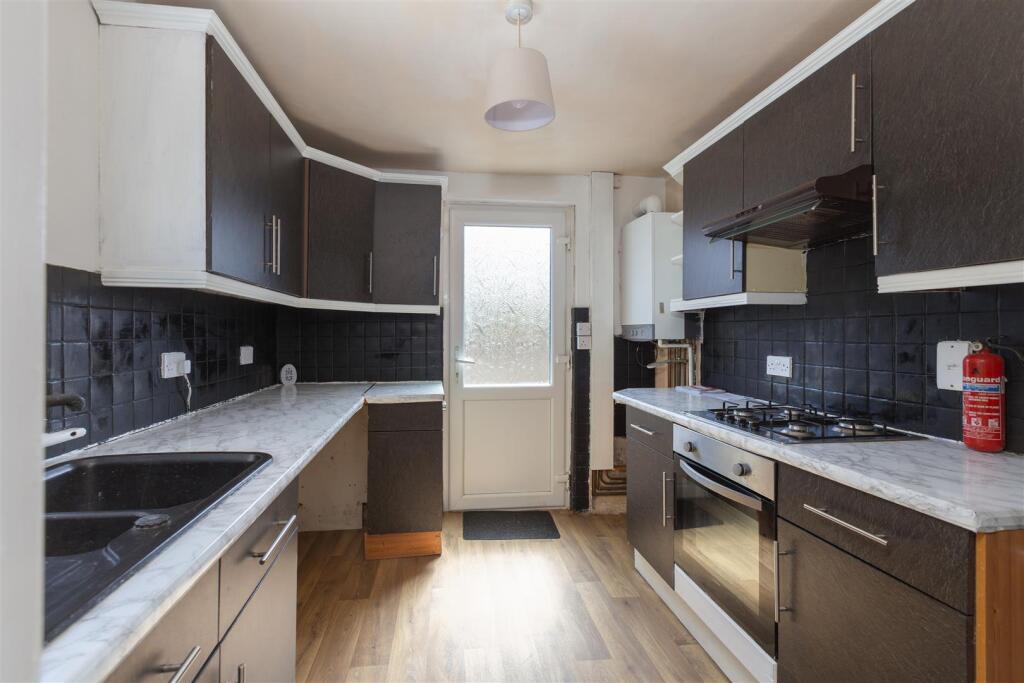 Lancaster Road, Morecambe photo 3
