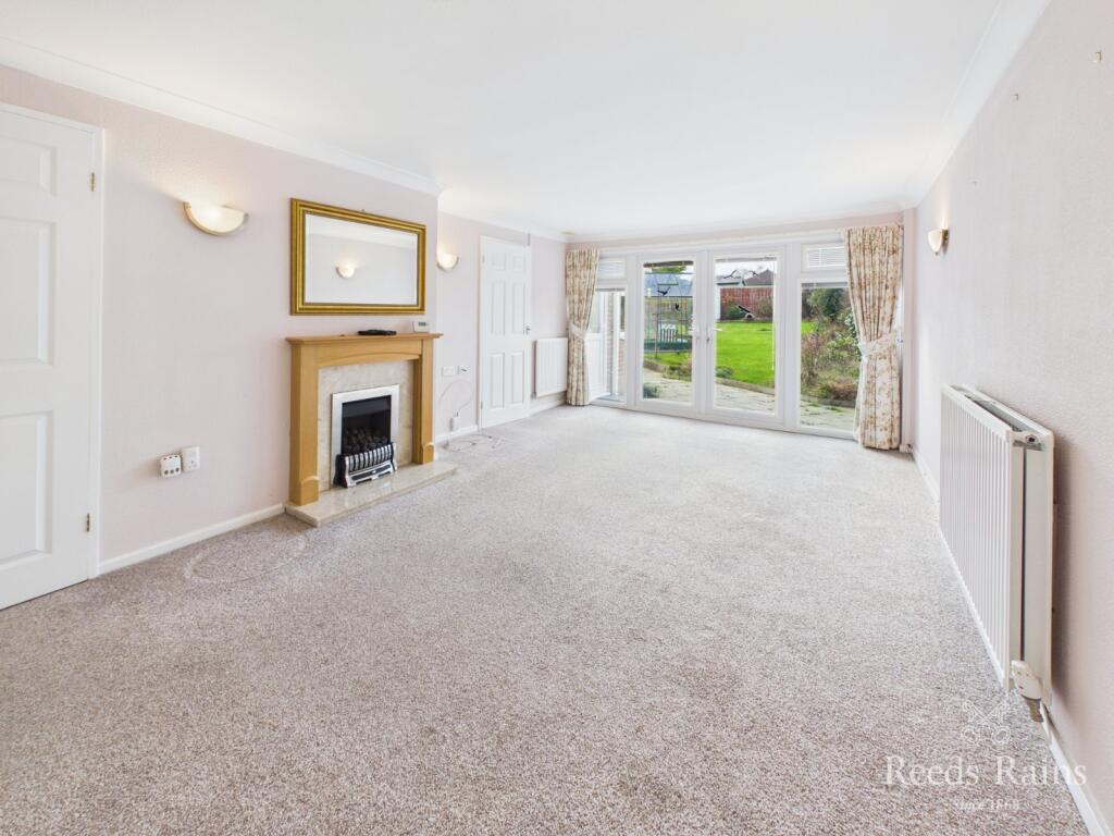 Rosedale Crescent, Guisborough, North Yorkshire, TS14 photo 4