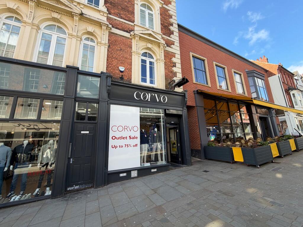 Main image of property: 256 High Street, Lincoln, LN2 1HW